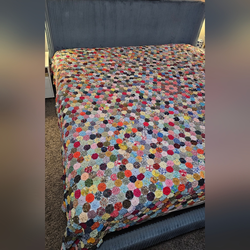 Vintage‎ Handmade Colorful Yo-yo Patchwork Quilt Bedspread King 85.5"x101"